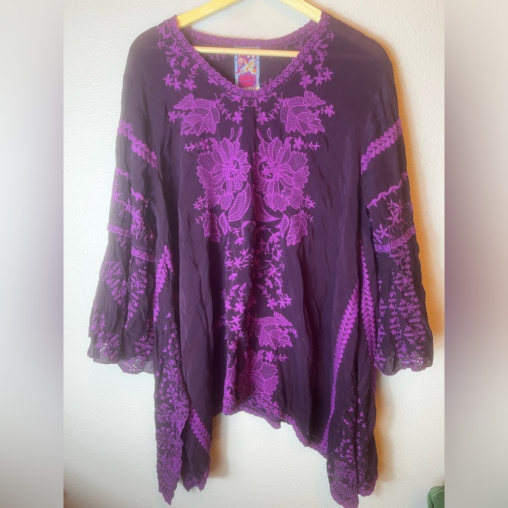Johnny Was Purple Embroidered Flowy Tunic Size L